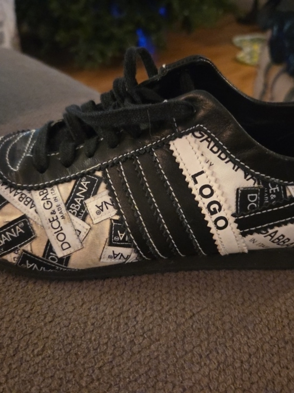 Dolce Gabbana Cream and Black Logo Sneakers Low Profile Bowling Silhouette READ - Picture 2 of 11